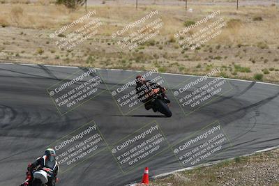 media/Apr-20-2025-AHRMA (Sun) [[393a79c373]]/Race/Group 10/Turn 4b/